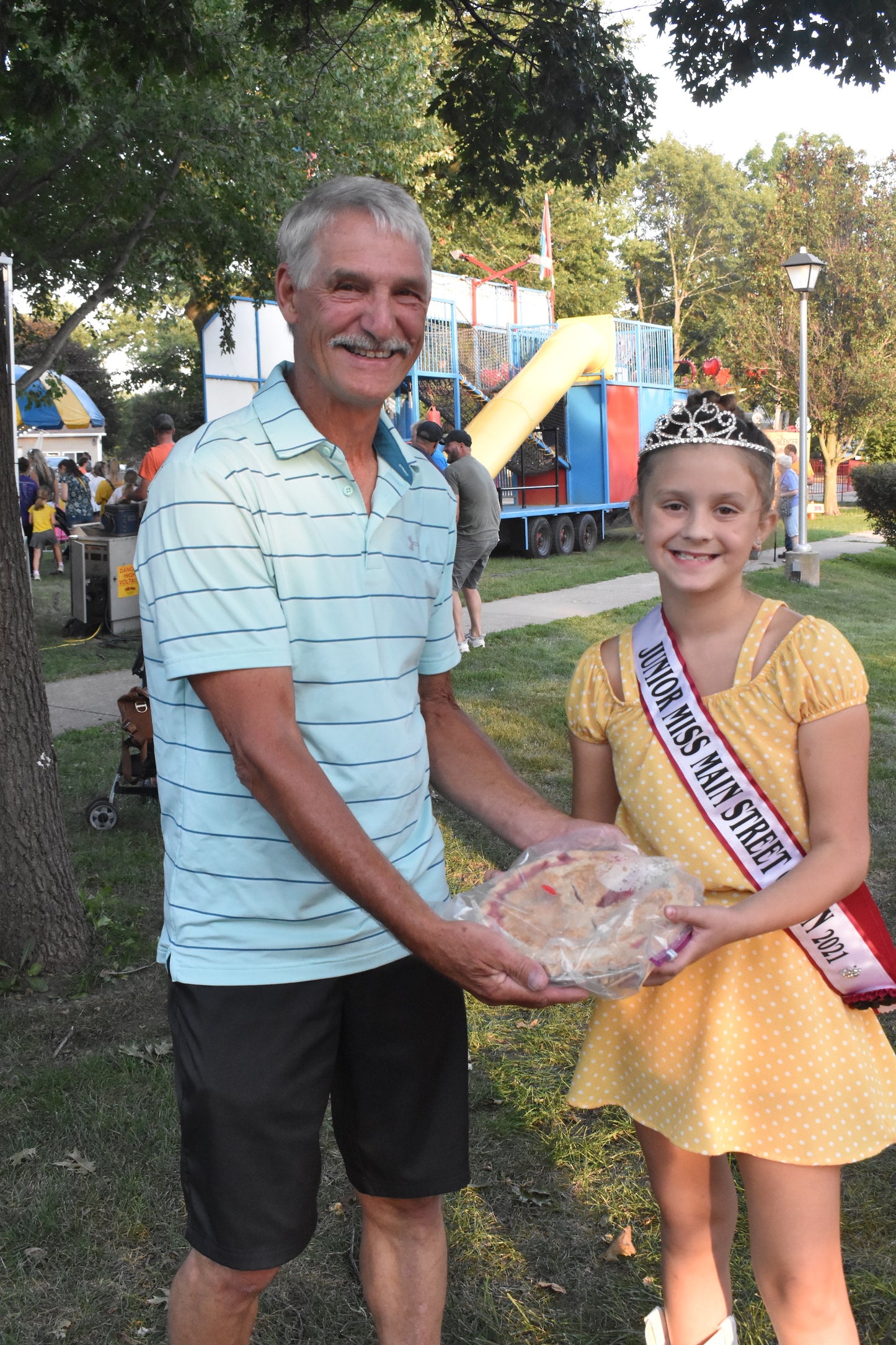 2022 Orion Fall Festival pie auction